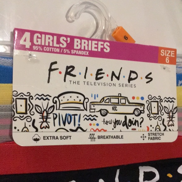 Friends 4 pack of briefs NWOT - Picture 5 of 7
